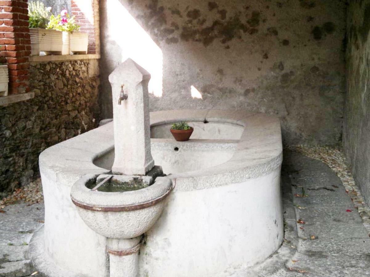 Belgirate Il Lavatoio Villa Bagian luar foto